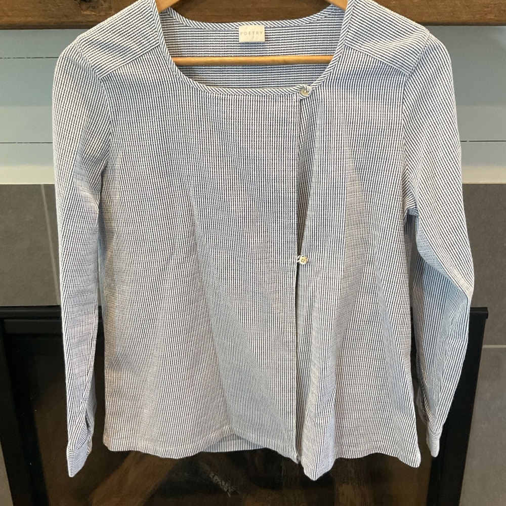 UK brand Poetry seersucker buttoned top size 6